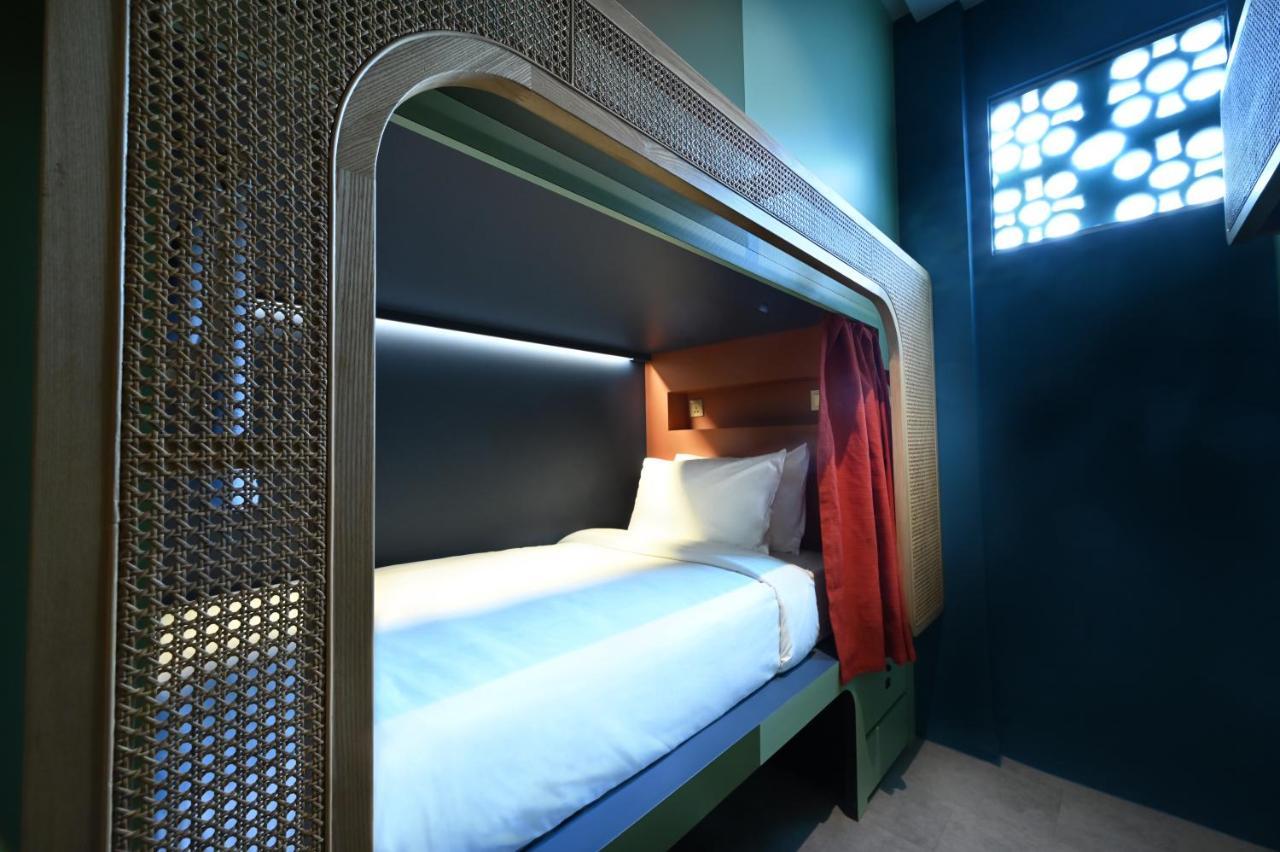 Dream Chaser Boutique Capsule Hotel Singapura Luaran gambar
