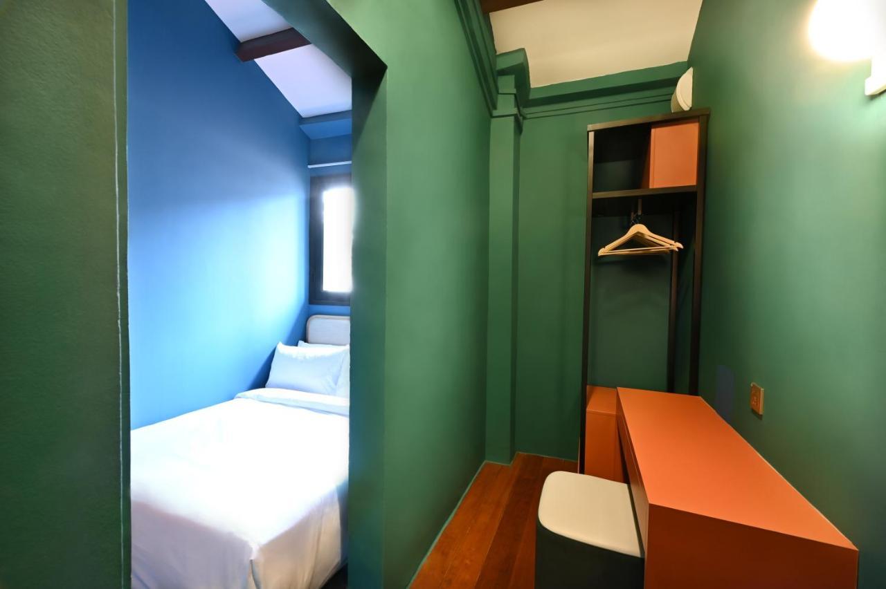 Dream Chaser Boutique Capsule Hotel Singapura Luaran gambar