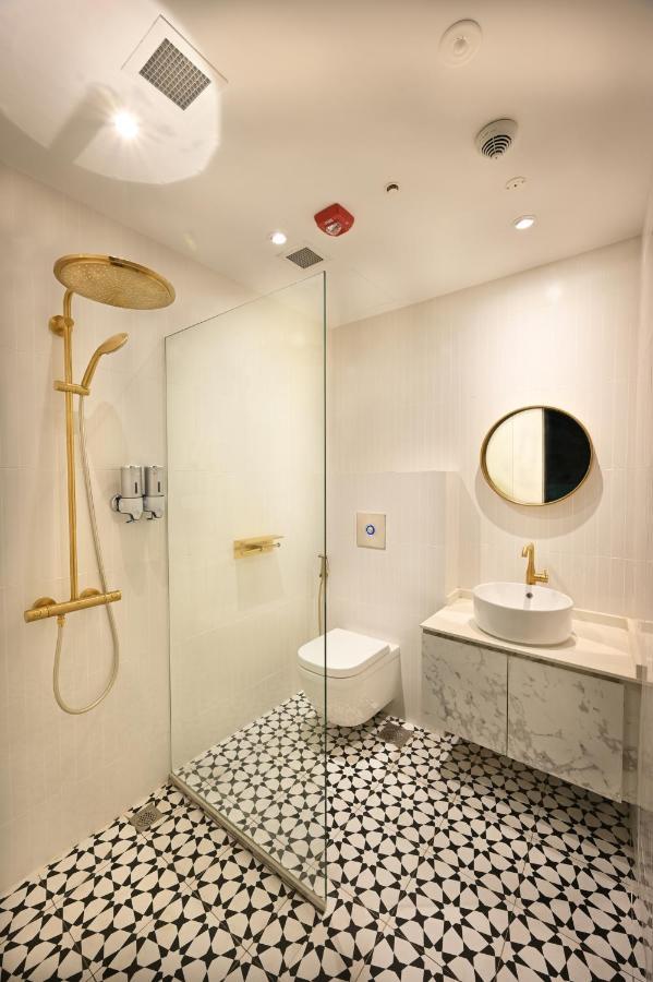 Dream Chaser Boutique Capsule Hotel Singapura Luaran gambar