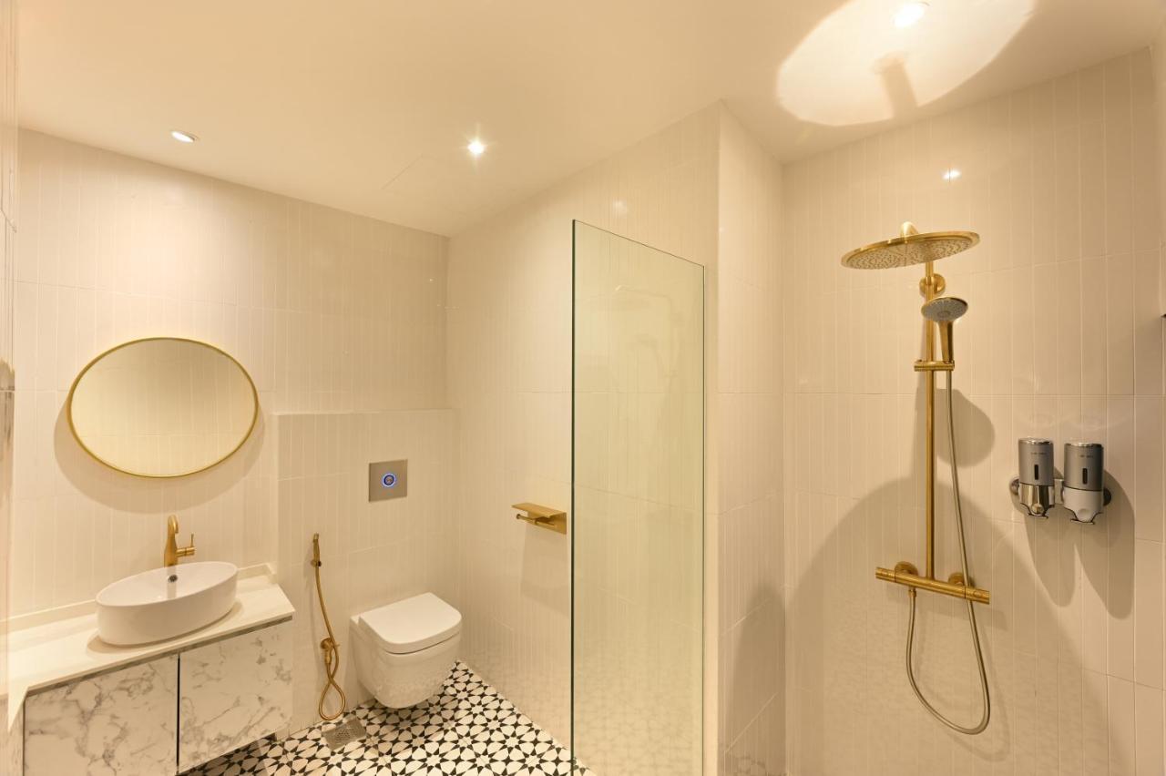 Dream Chaser Boutique Capsule Hotel Singapura Luaran gambar