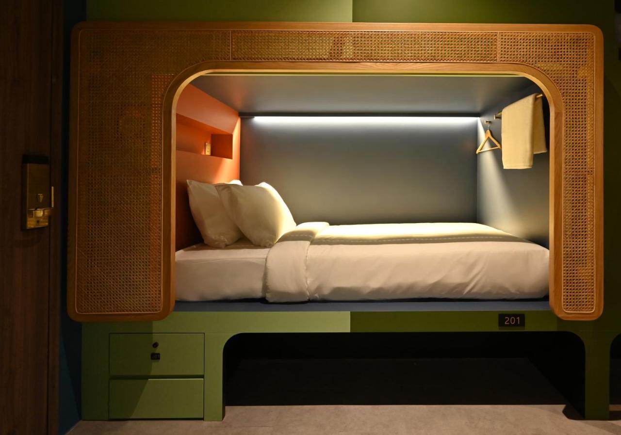 Dream Chaser Boutique Capsule Hotel Singapura Luaran gambar